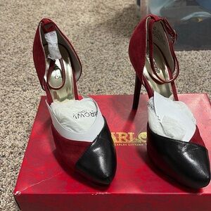Carlos by Carlos Santana, red and black heels size 5